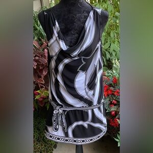 White House Black Market Geo Print Tunic Top